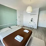 Sofia's * Vlorë