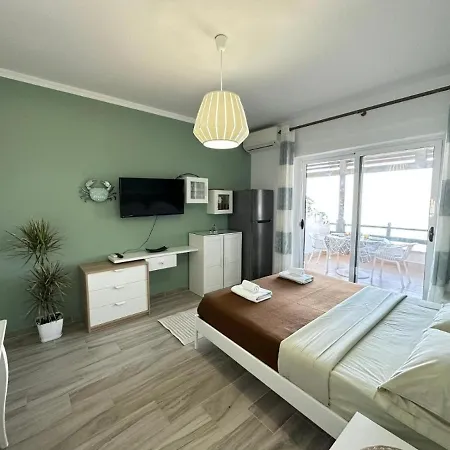 Sofia's * Vlora